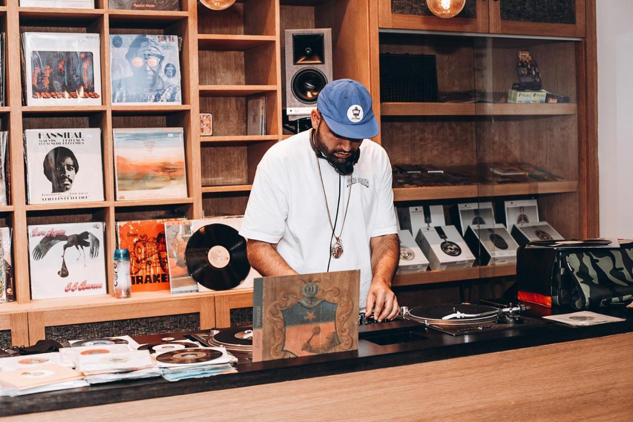 ยอร์ส ทรูลี ดีซี Hotel วอชิงตัน ภายนอก รูปภาพ DJ Spinna in 2016