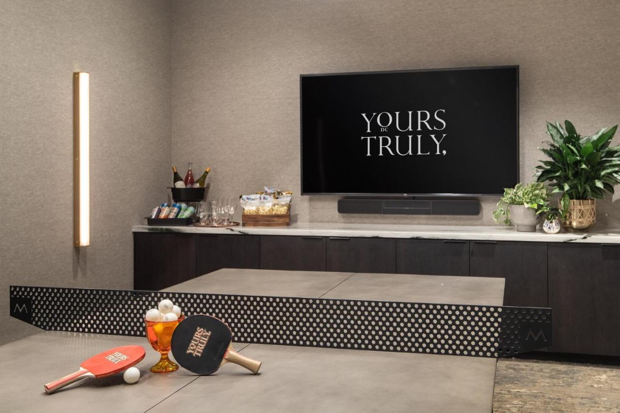 ยอร์ส ทรูลี ดีซี Hotel วอชิงตัน ภายนอก รูปภาพ The TV in the living room