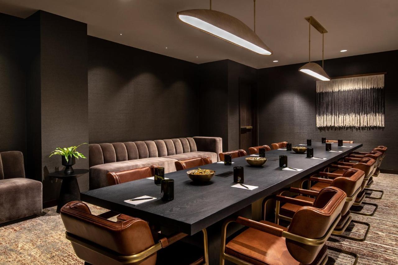 ยอร์ส ทรูลี ดีซี Hotel วอชิงตัน ภายนอก รูปภาพ The private dining room at the restaurant