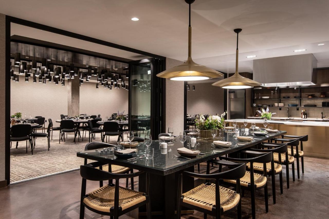 ยอร์ส ทรูลี ดีซี Hotel วอชิงตัน ภายนอก รูปภาพ The interior of the restaurant