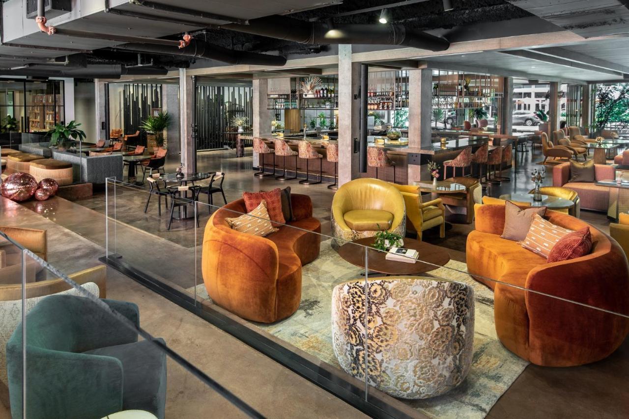 ยอร์ส ทรูลี ดีซี Hotel วอชิงตัน ภายนอก รูปภาพ The lounge at the airport
