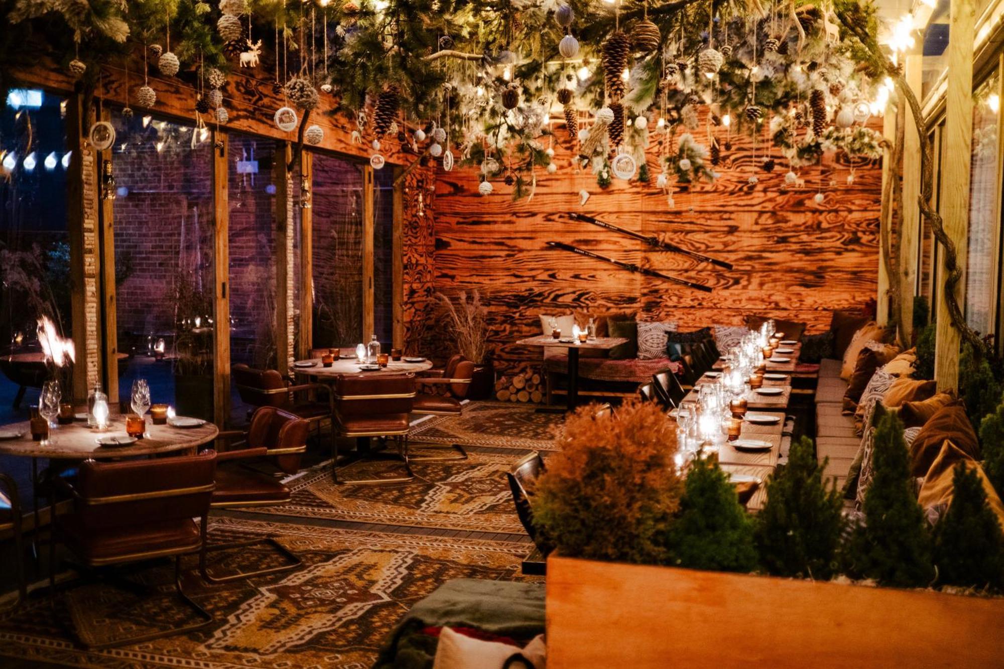 ยอร์ส ทรูลี ดีซี Hotel วอชิงตัน ภายนอก รูปภาพ The patio at the restaurant